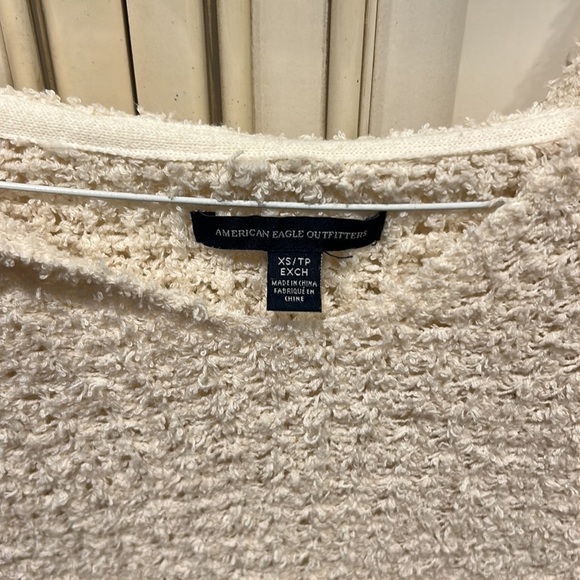 🌿 American Eagle women’s size x-small off-white hoodie sweater🌿 - Picture 2 of 6